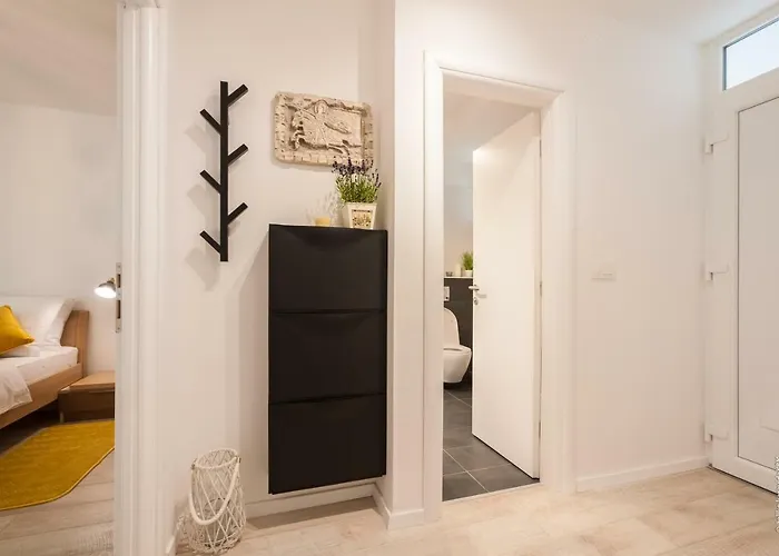 Old Town Maritta Апартаменты *